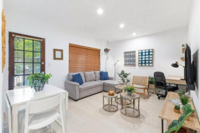 Bright and Stylish Apt in Las Olas Blvd Victoria Park